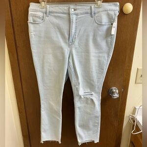 NWT Old Navy Extra High Rise Rockstar Super Skinny Distressed Ankle Jeans